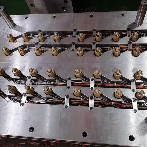 pumd dispenser 33 410 closure molds toolings emulsion foam pump aerosol valve caps moulds 04.jpg